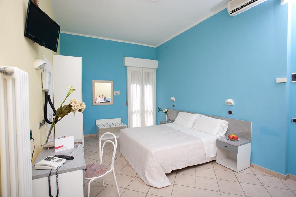 Elisabetta Hotel Cesenatico Kültér fotó
