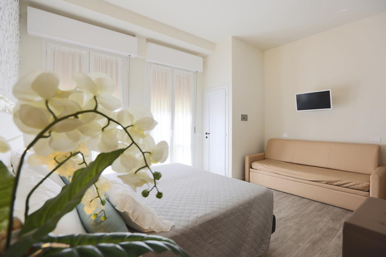 Elisabetta Hotel Cesenatico Kültér fotó